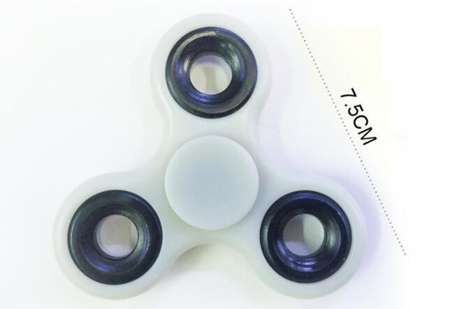 Glow In Dark Tri-Spinner Fidget Toy